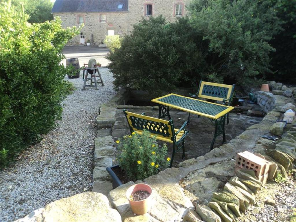 Les Sources Bed and Breakfast Poilley  Esterno foto